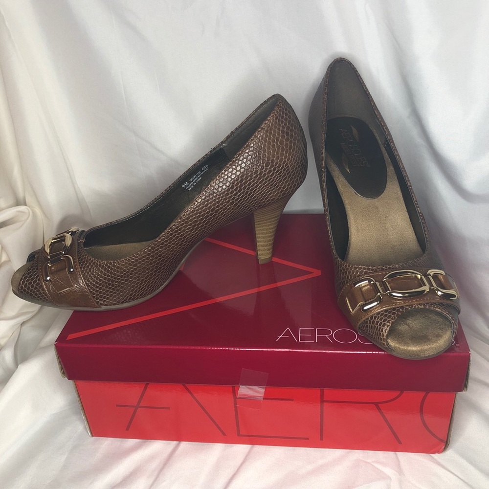 Aerosols Good Lux Dark Tan Snake Skin Pump